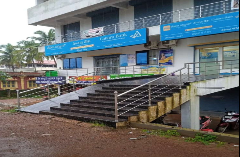  300 Sq.ft. Commercial Shop for Sale in Mudbidri, Dakshin Kannad