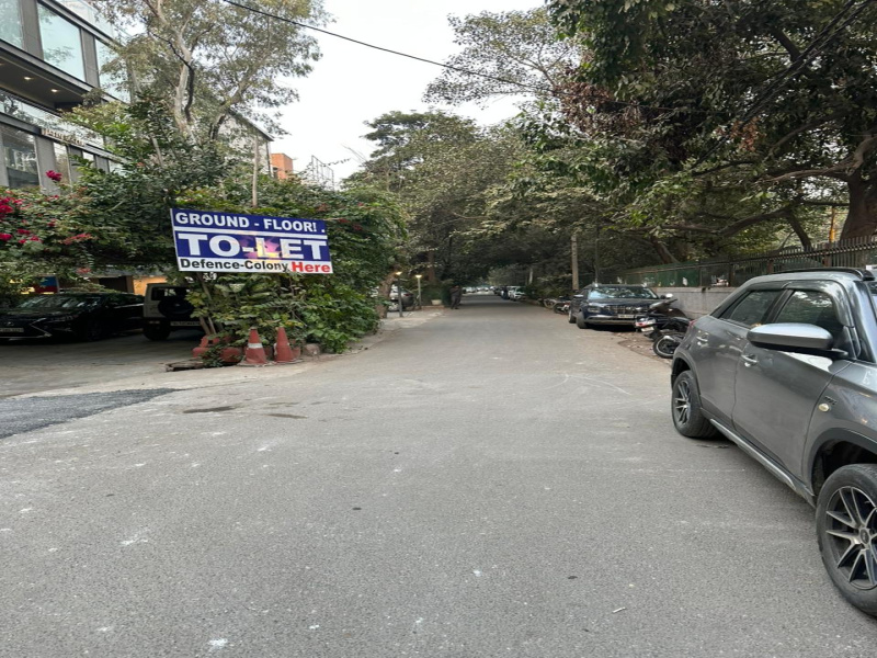  2500 Sq.ft. Showroom for Rent in Defence Colony, Delhi