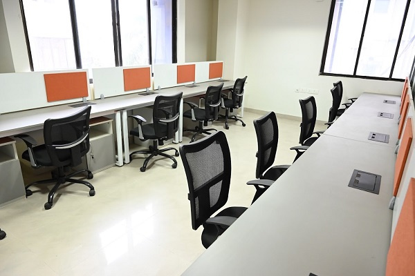  600 Sq.ft. Office Space for Rent in Mount Road, Chennai