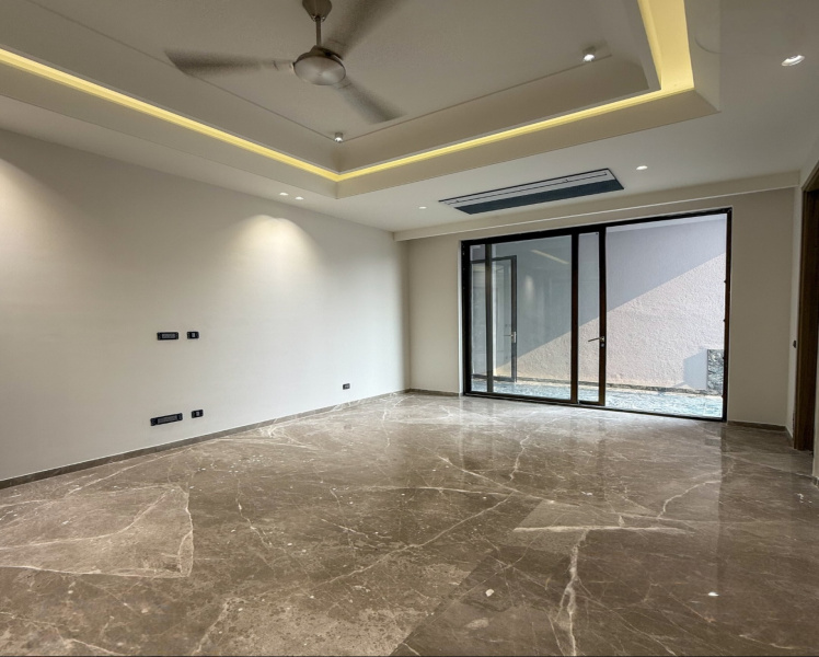 4 BHK 450 Sq. Yards Builder Floor for Sale in Block C, Safdarjung Development Area, Delhi