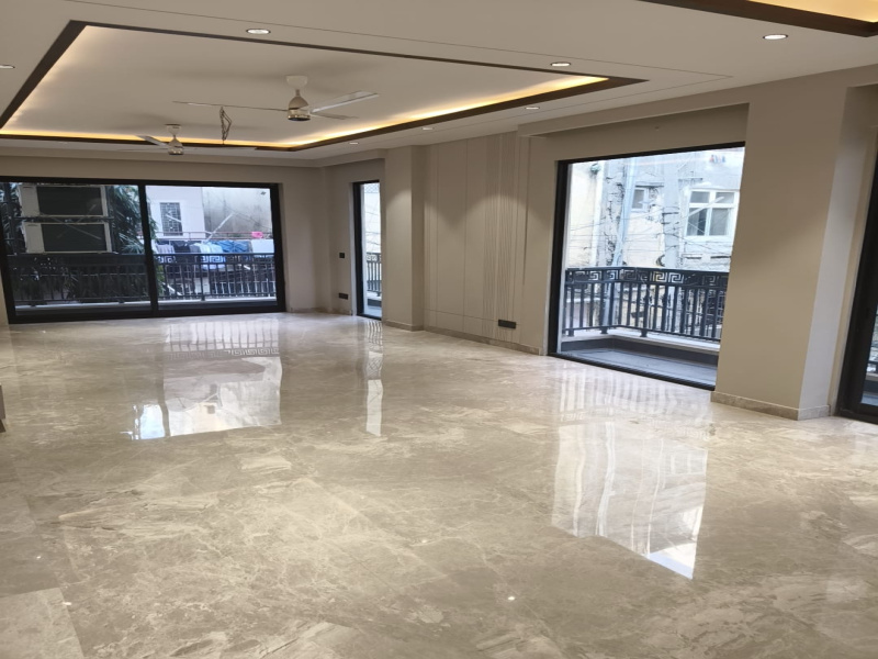 3 BHK 250 Sq. Yards Builder Floor for Sale in East Of Kailash, Delhi