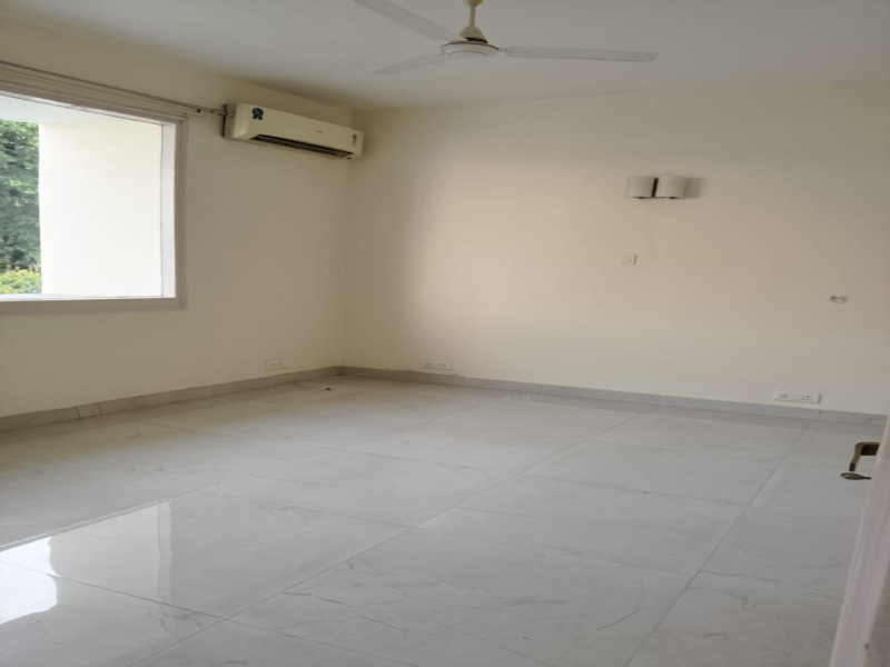 2 BHK 375 Sq.ft. Apartment for Rent in Golf Links, Delhi