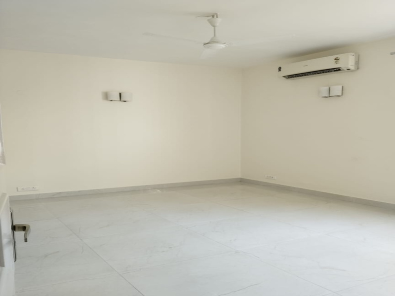 2 BHK 375 Sq.ft. Apartment for Rent in Golf Links, Delhi