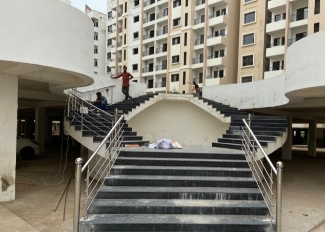 3 BHK 1435 Sq.ft. Apartment for Sale in Pachpedi Naka, Raipur