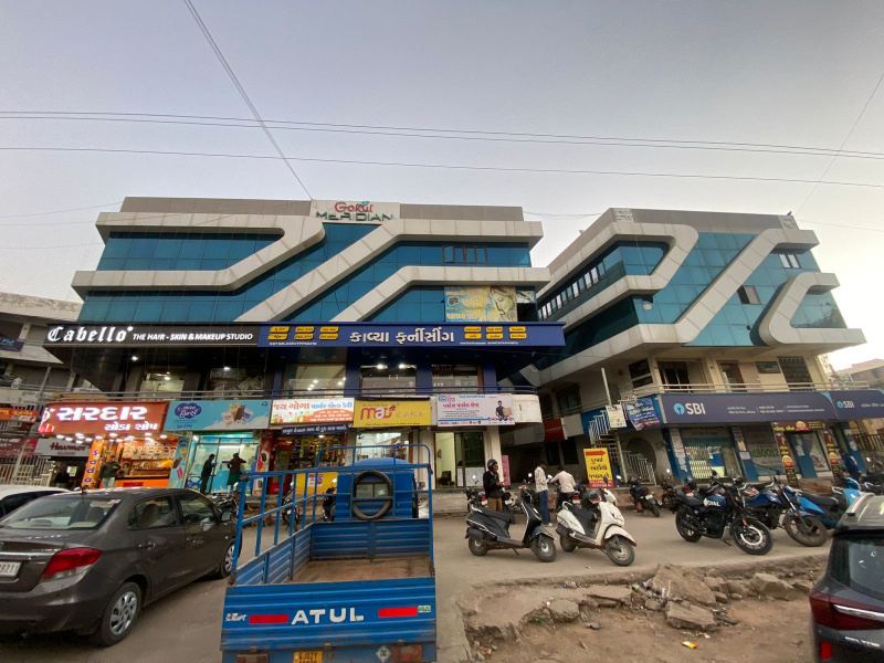  200 Sq.ft. Commercial Shop for Sale in Modhera, Mehsana