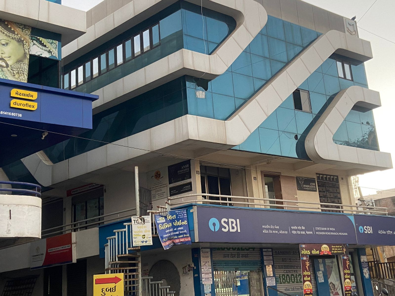  200 Sq.ft. Commercial Shop for Sale in Modhera, Mehsana
