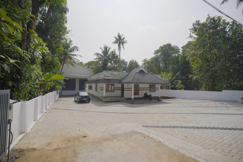  10000 Sq.ft. Warehouse for Rent in Vazhakulam, Ernakulam