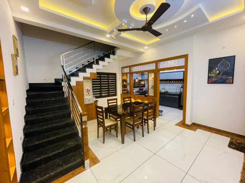 4 BHK 2000 Sq.ft. Villa for Rent in Thevara, Ernakulam