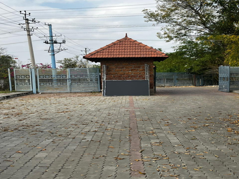  1299 Sq.ft. Commercial Land for Sale in Mulbagal, Kolar