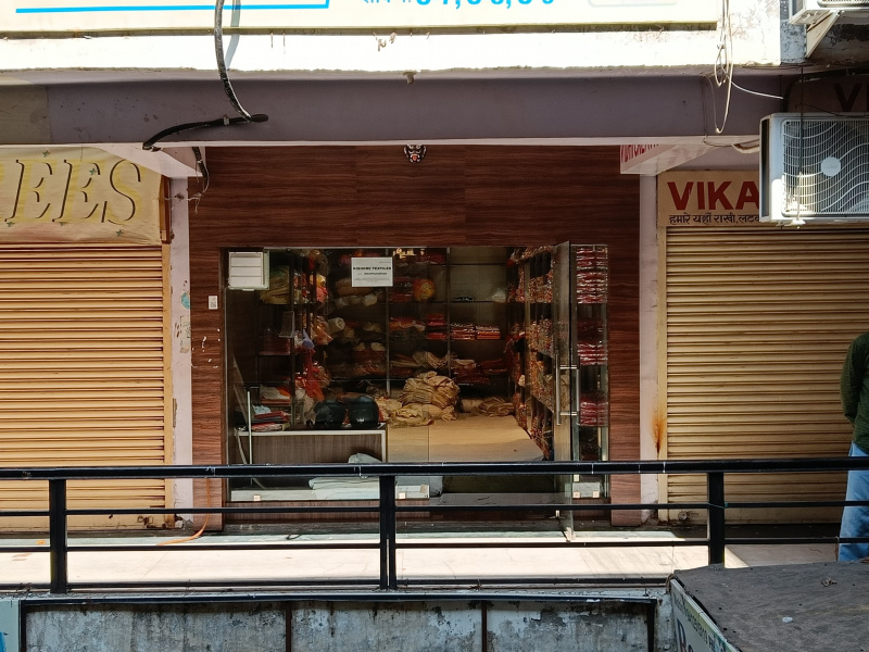  220 Sq.ft. Showroom for Sale in Johri Bazar, Jaipur