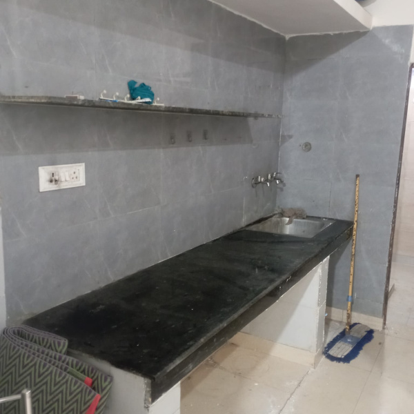  650 Sq.ft. Studio Apartment for Rent in Trilokpuri, Delhi