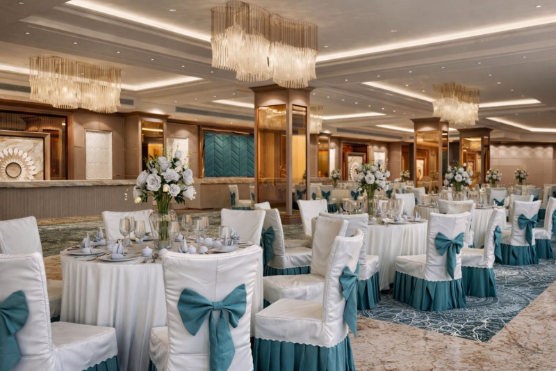  22000 Sq.ft. Hotels for Sale in Crossing Republik, Ghaziabad