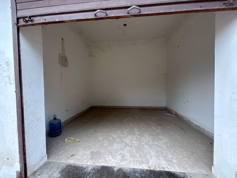  220 Sq.ft. Commercial Shop for Rent in Phoolbagan, Kolkata