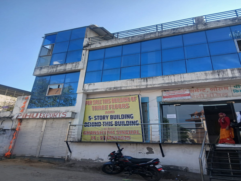  3600 Sq.ft. Commercial Shop for Sale in Galta Gate, Jaipur