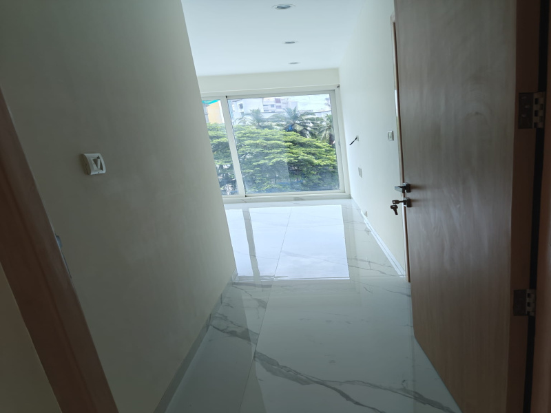 3 BHK 2000 Sq.ft. Apartment for Rent in Hill Road, Bandra West, Mumbai