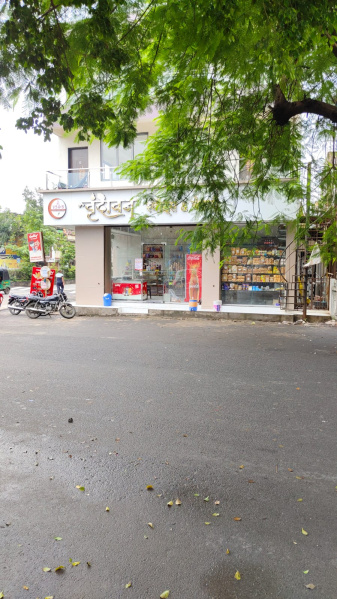  1000 Sq.ft. Commercial Shop for Rent in Godadara, Surat