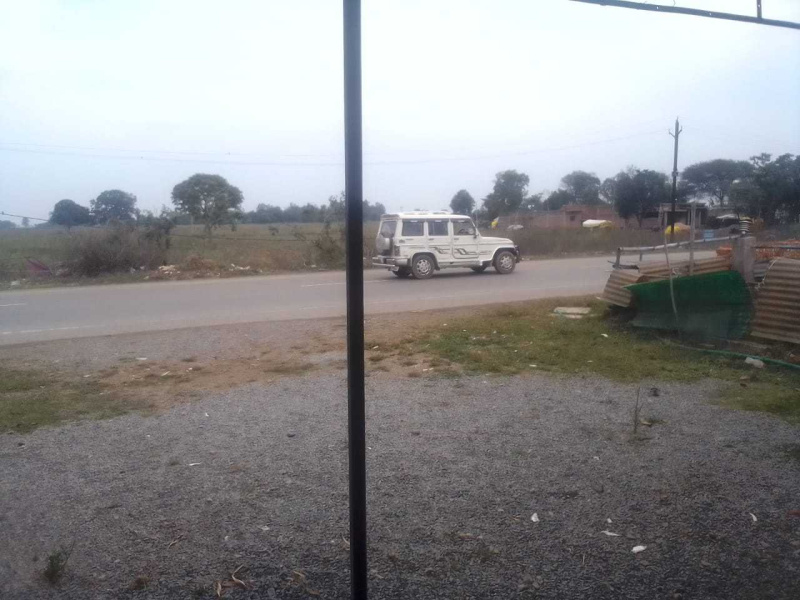  4950 Sq.ft. Commercial Shop for Rent in Sagra, Rewa