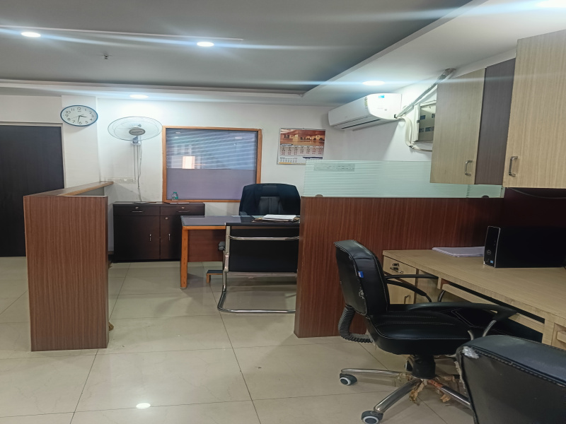  610 Sq.ft. Office Space for Sale in Vibhuti Khand, Gomti Nagar, Lucknow
