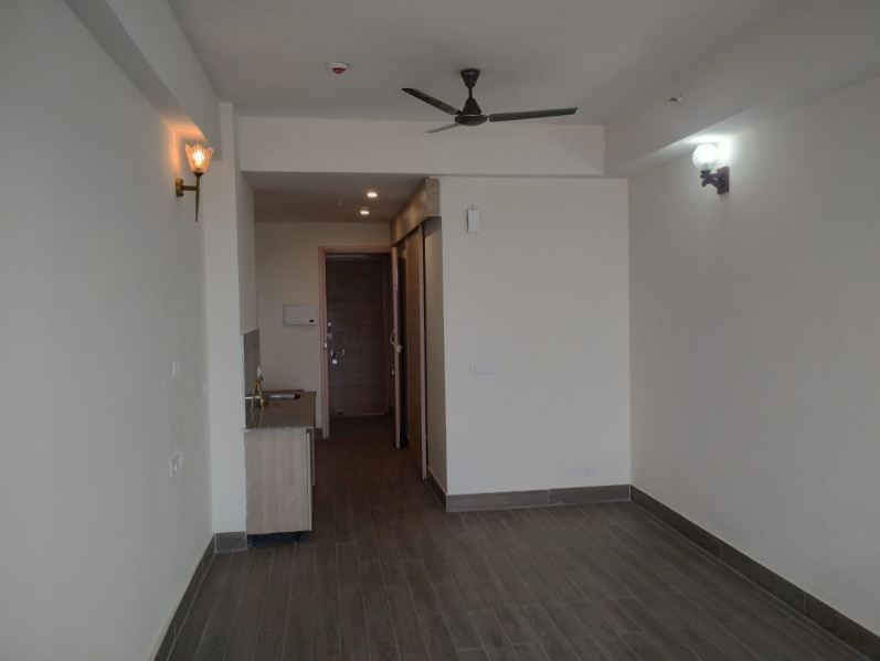  400 Sq.ft. Studio Apartment for Sale in Yamuna Expressway, Greater Noida