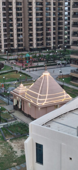 2 BHK 900 Sq.ft. Apartment for Sale in Yamuna Expressway, Greater Noida