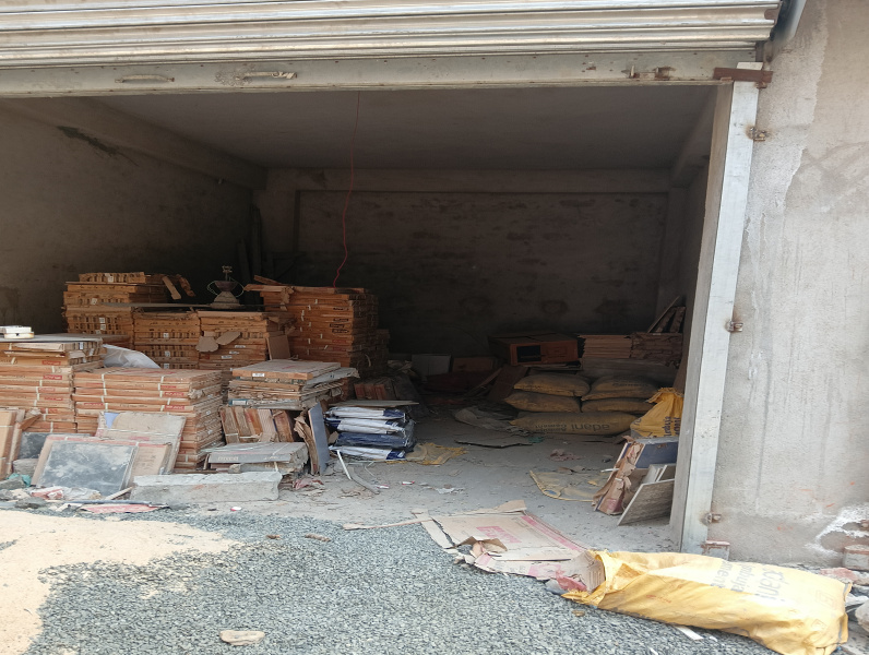  210 Sq.ft. Commercial Shop for Sale in Kanchrapara, North 24 Parganas