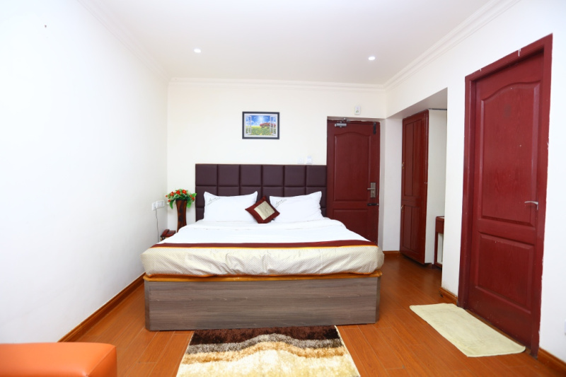  11000 Sq.ft. Hotels for Sale in Kodai Lake, Kodaikanal