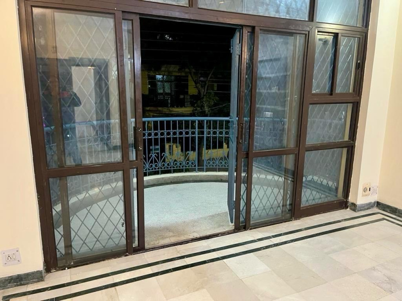 2 BHK 1500 Sq.ft. Builder Floor for Rent in Sushant Lok Phase I, Gurgaon