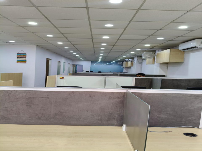  2200 Sq.ft. Office Space for Rent in Block G, Sector 3 Noida