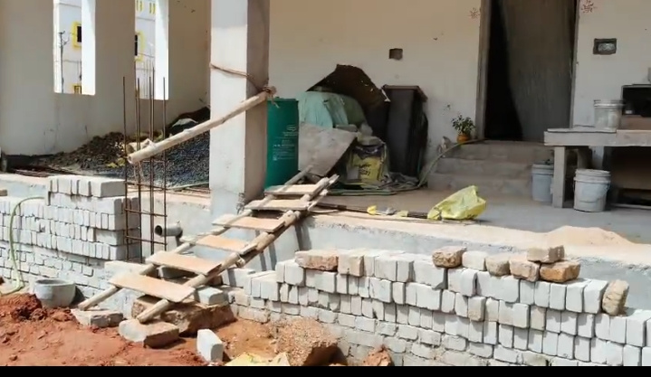  1500 Sq.ft. Residential Plot for Sale in Tankapani Road, Bhubaneswar