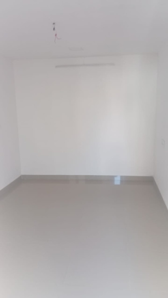  100 Sq.ft. Commercial Shop for Rent in Gandhipuram, Coimbatore