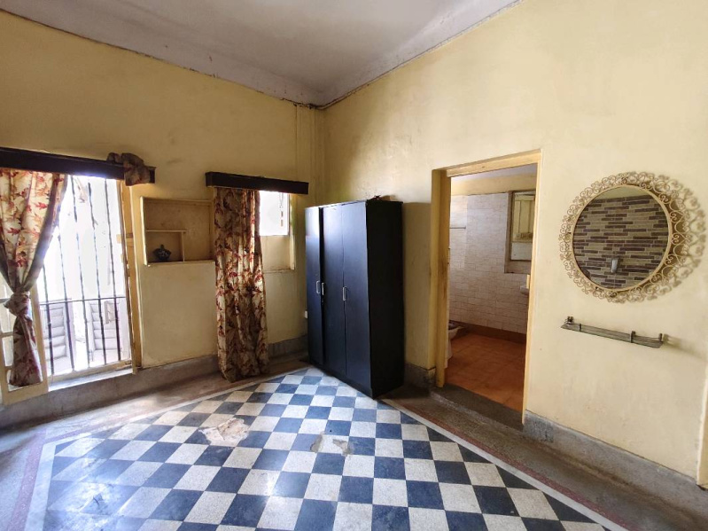  1500 Sq.ft. Office Space for Rent in Rajabasanta Roy Road, Kolkata