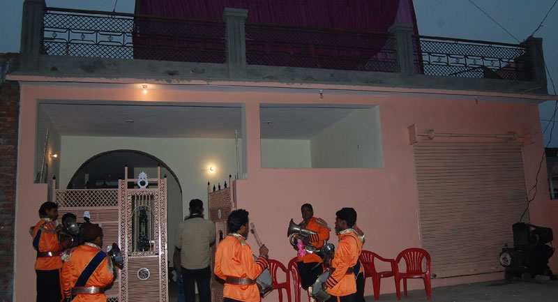 3 BHK House 2500 Sq.ft. for Rent in Rustampur, Gorakhpur