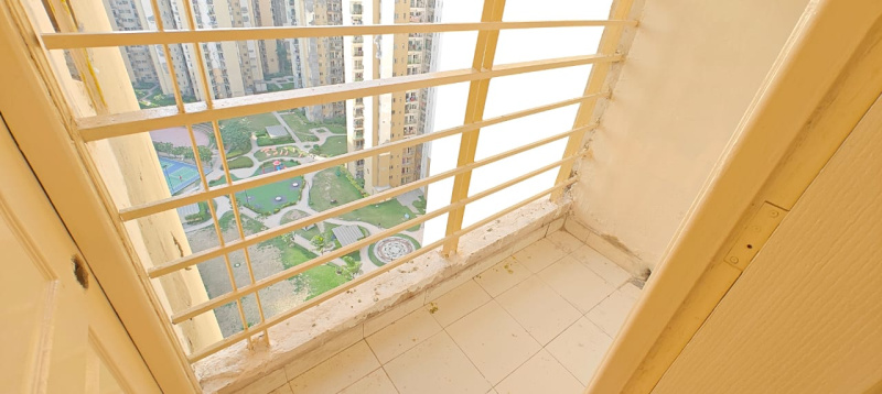 3 BHK Residential Apartment 1565 Sq.ft. for Sale in Sector 137 Noida