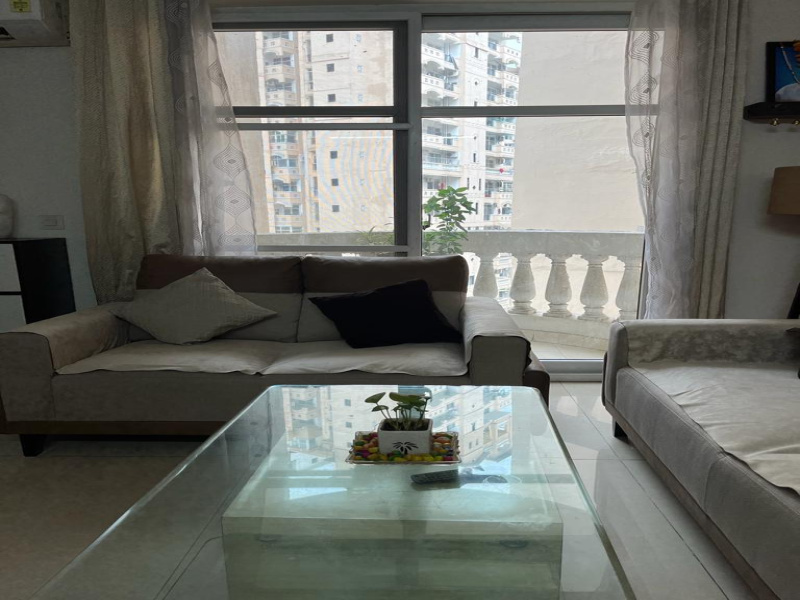 4.5 BHK Apartment 2465 Sq.ft. for Sale in Sector 45 Noida