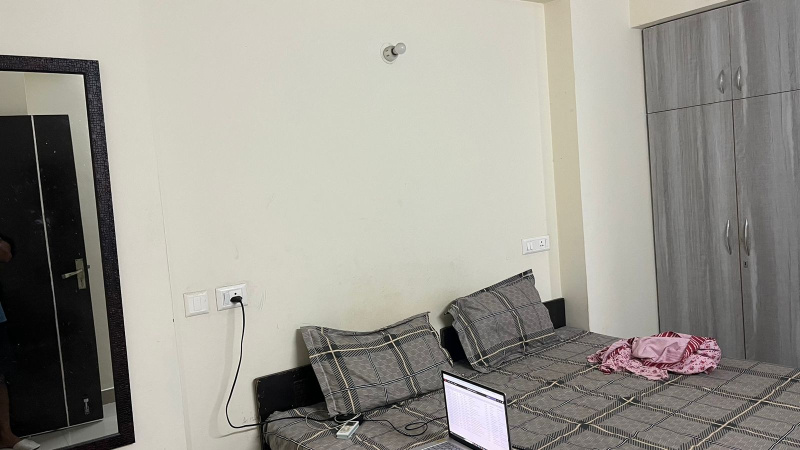 1 BHK Apartment 585 Sq.ft. for Sale in NH 24 Highway, Ghaziabad