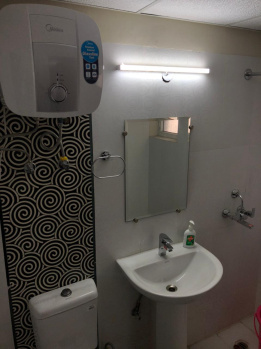2 BHK Flat for Rent in Sector 137 Noida
