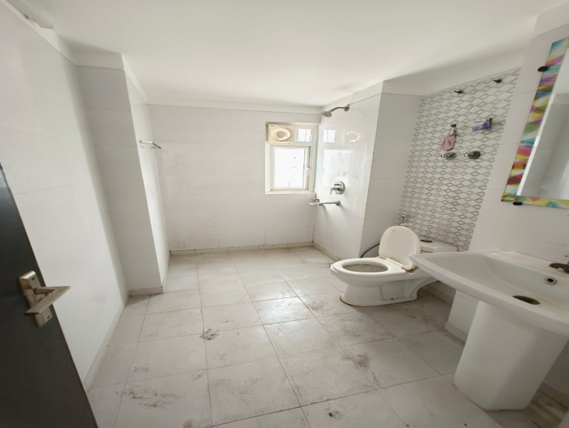 4.5 BHK Apartment 2645 Sq.ft. for Sale in Sector 137 Noida