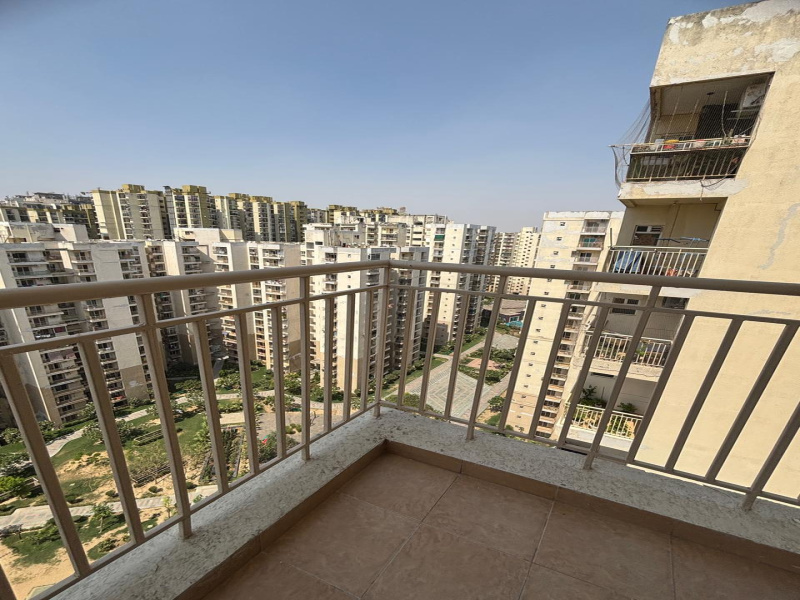 3.5 BHK Apartment 1400 Sq.ft. for Sale in Sector 168 Noida