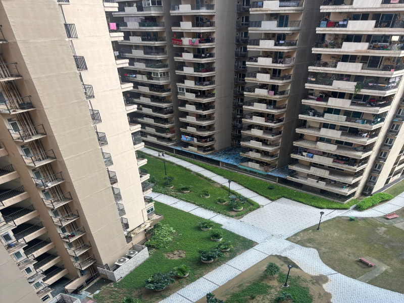 3 BHK Apartment 1350 Sq.ft. for Sale in Crossing Republik, Ghaziabad
