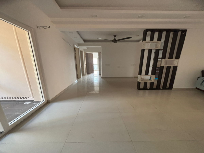 2.5 BHK 1215 Sq.ft. Apartment for Sale in Crossing Republik, Ghaziabad