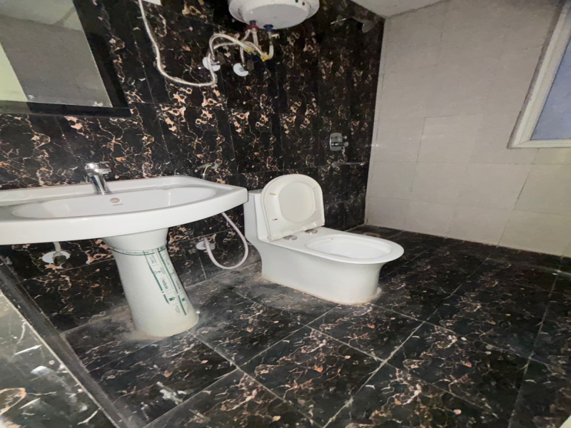 3 BHK 1300 Sq.ft. Apartment for Sale in NH 24 Highway, Ghaziabad