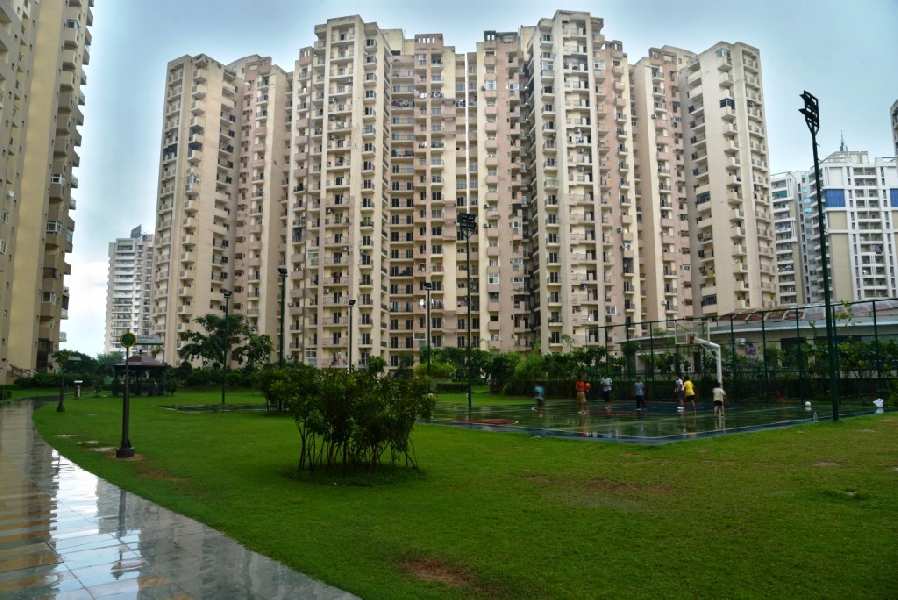 3.5 BHK 1425 Sq.ft. Apartment for Sale in Sector 137 Noida