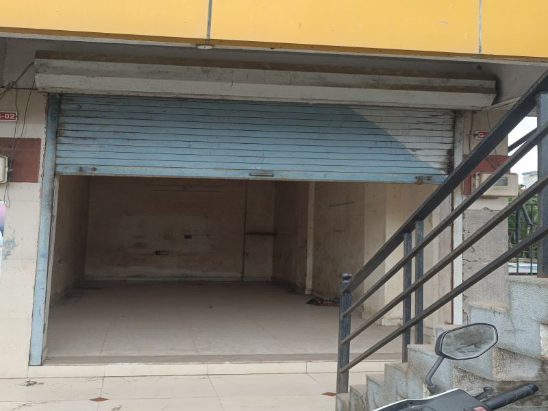  Commercial Shop 300 Sq.ft. for Rent in Pardi, Valsad