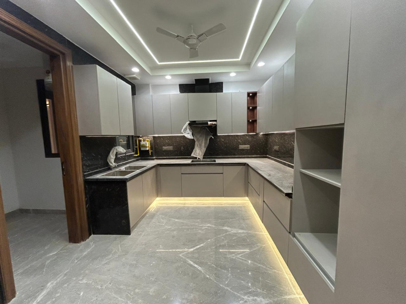 4 BHK Builder Floor 3500 Sq.ft. for Sale in Block D Saket, Delhi