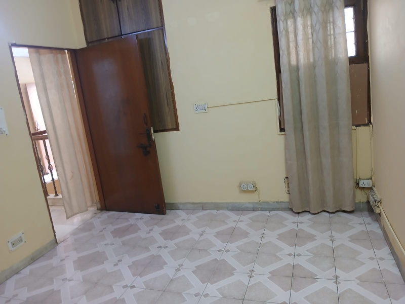 4 BHK 2200 Sq.ft. Apartment for Rent in Block H Saket, Delhi