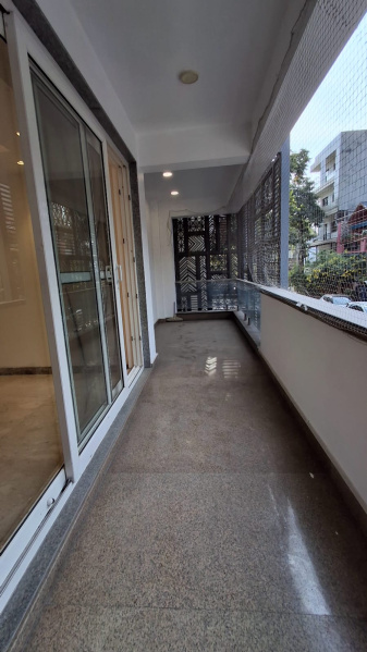 3 BHK 2000 Sq.ft. Builder Floor for Rent in Navjeevan Vihar, Delhi