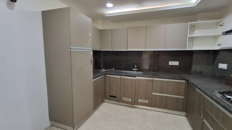 3 BHK 2000 Sq.ft. Builder Floor for Rent in Navjeevan Vihar, Delhi