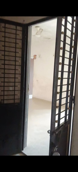 2 BHK 1250 Sq.ft. Apartment for Rent in Vaishno Devi Circle, Sarkhej, Ahmedabad