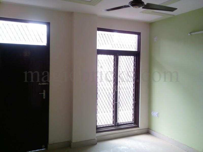 3 BHK 675 Sq.ft. Builder Floor for Sale in Uttam Nagar, Delhi