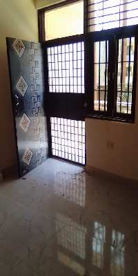 2 BHK Builder Floor for Sale in Block B, Dlf Ankur Vihar, Ghaziabad